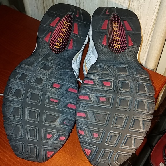 nike air max brs 1000 carbon rubber